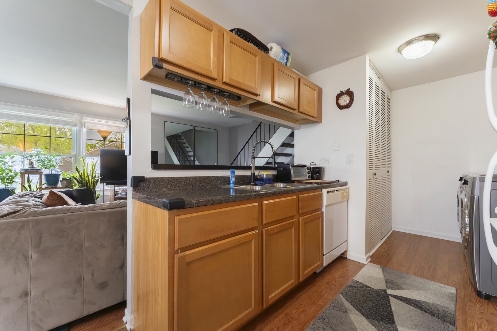 1261 Prairie Avenue #B, Glendale Heights, IL 60139