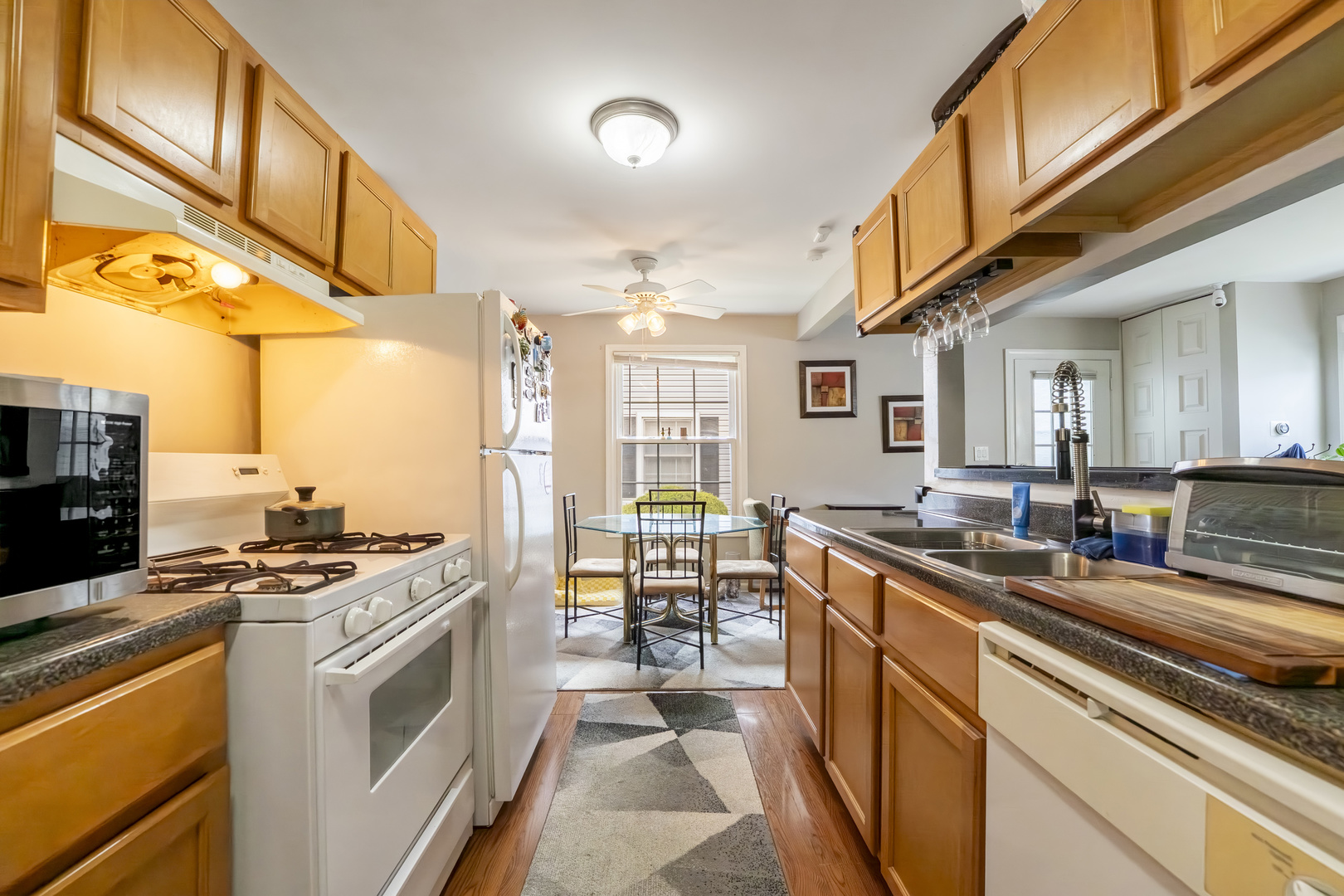 1261 Prairie Avenue #B, Glendale Heights, IL 60139