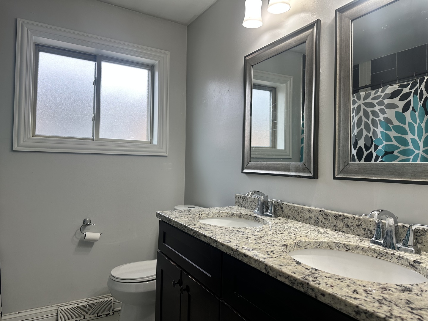 600 Escanaba Avenue, Calumet City, IL 60409