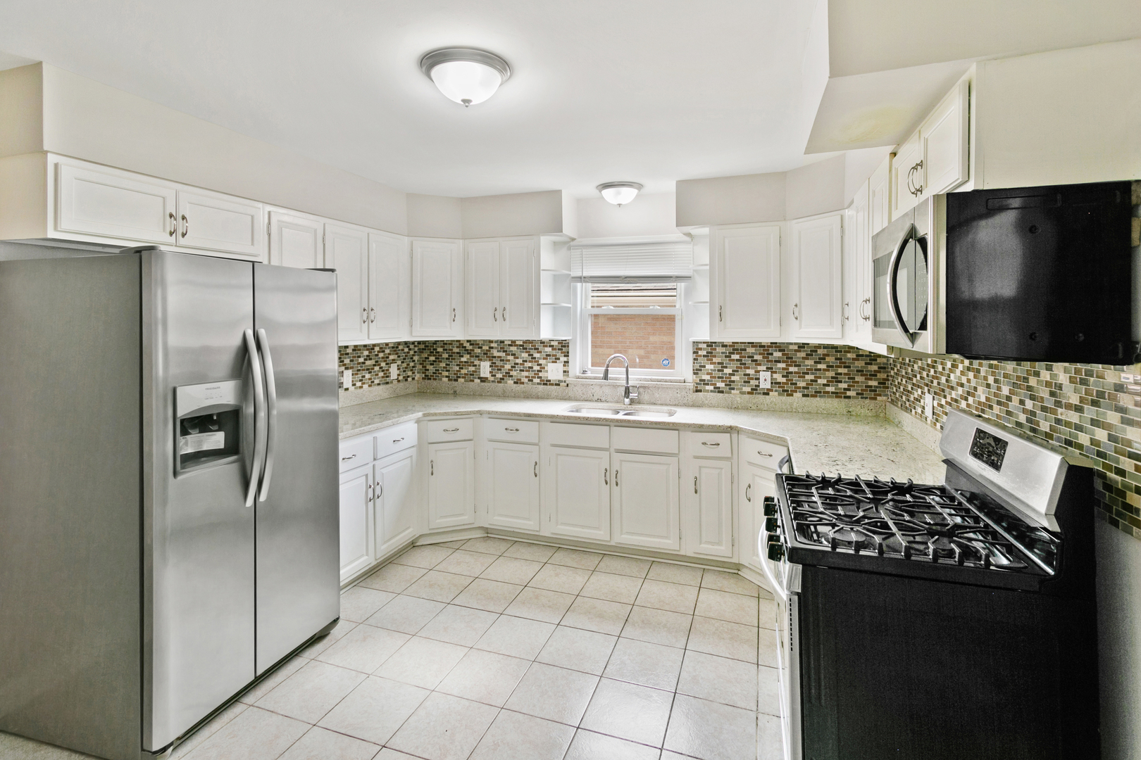 3636 EMERALD Avenue, Steger, IL 60475