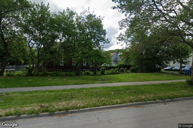 7548 S Dorchester Avenue, Chicago, IL 60619