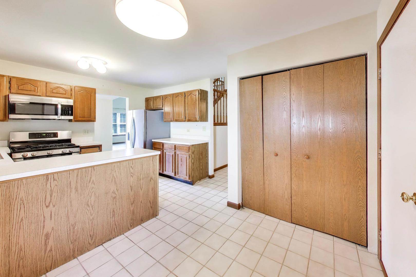 21040 W Hazelnut Lane, Plainfield, IL 60544