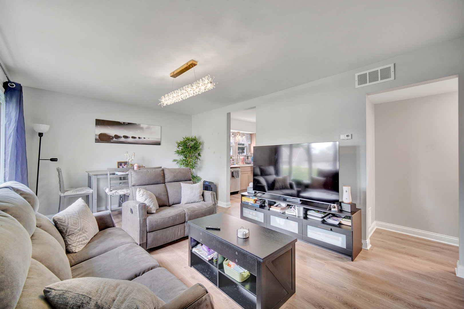 7022 W 114th Place, Worth, IL 60482