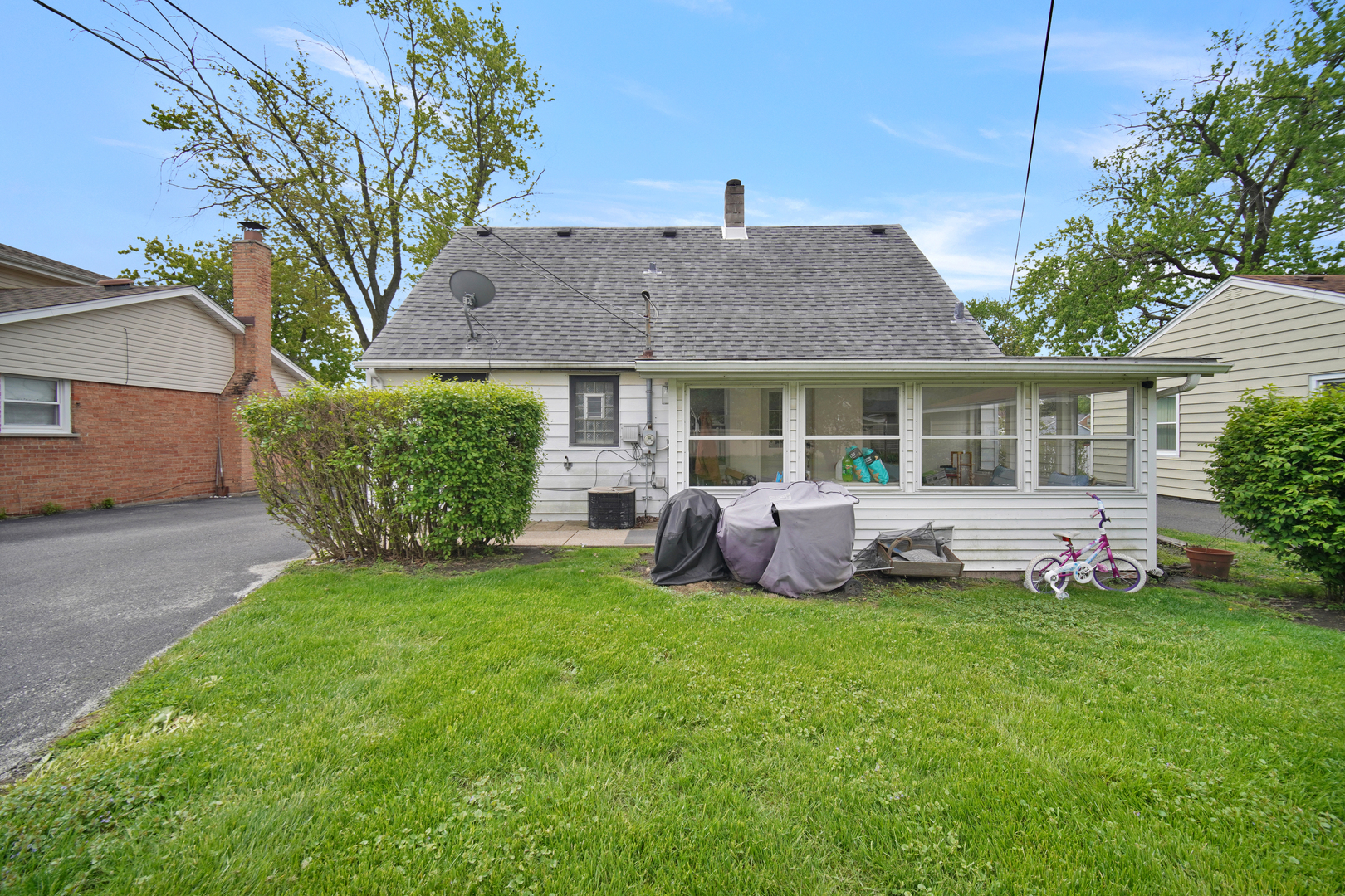 7022 W 114th Place, Worth, IL 60482