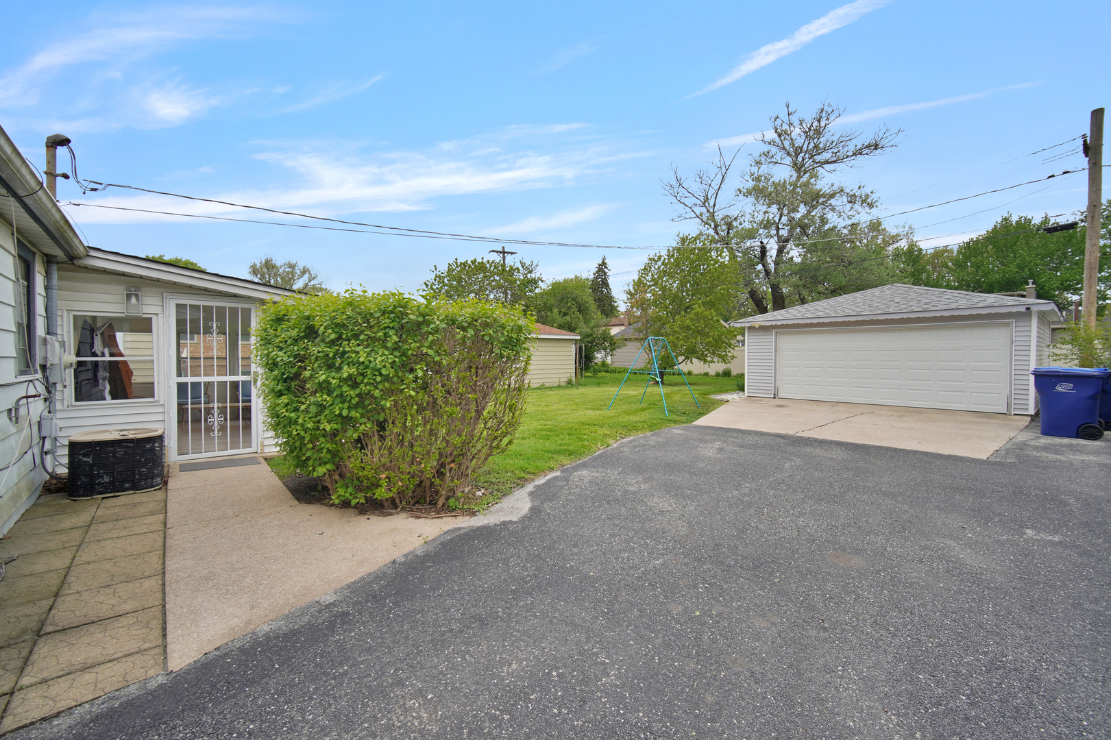 7022 W 114th Place, Worth, IL 60482