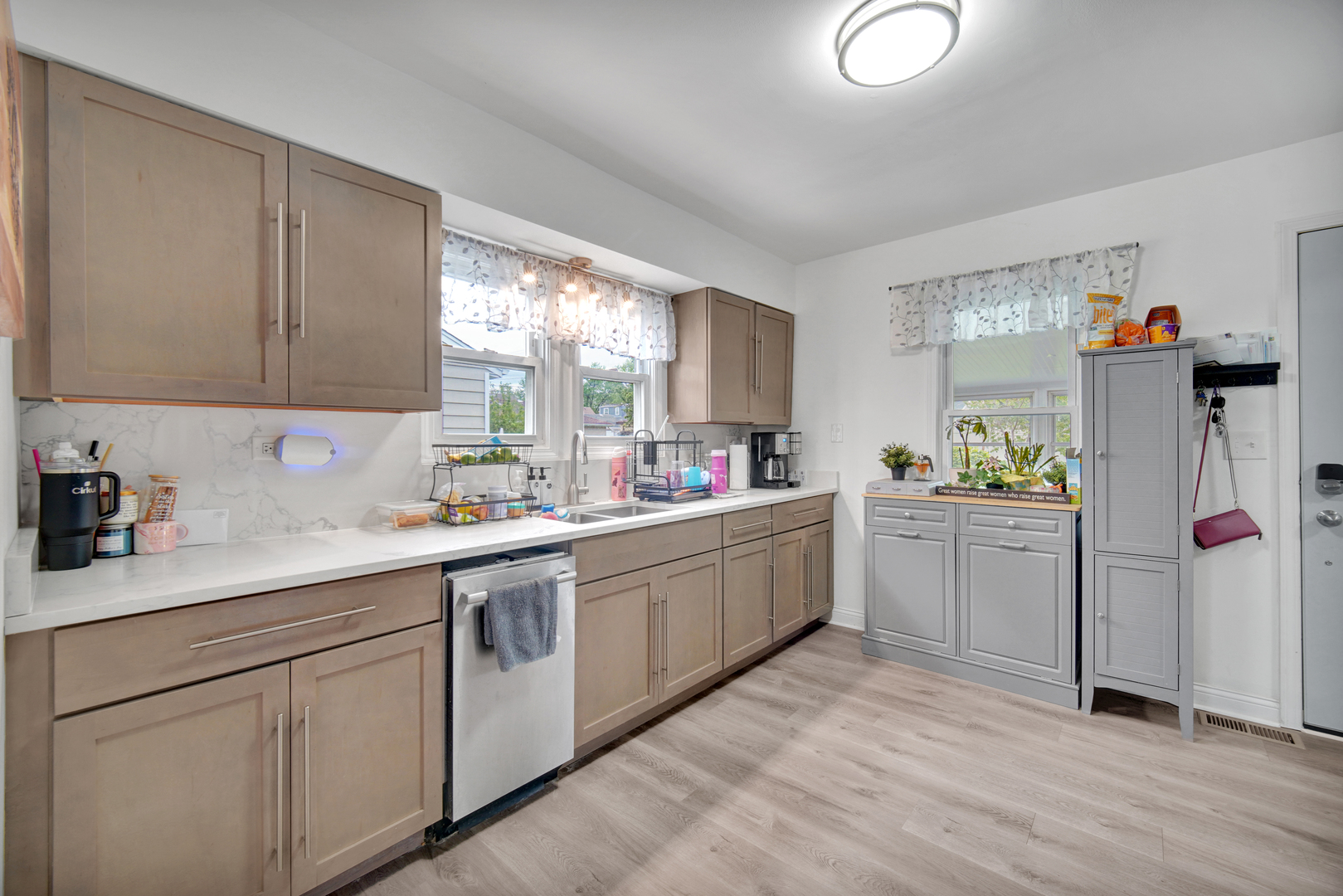 7022 W 114th Place, Worth, IL 60482