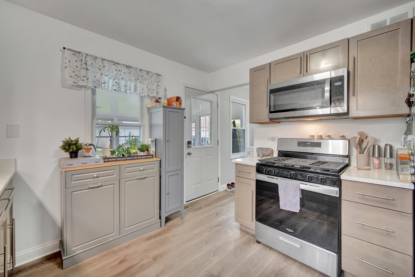 7022 W 114th Place, Worth, IL 60482