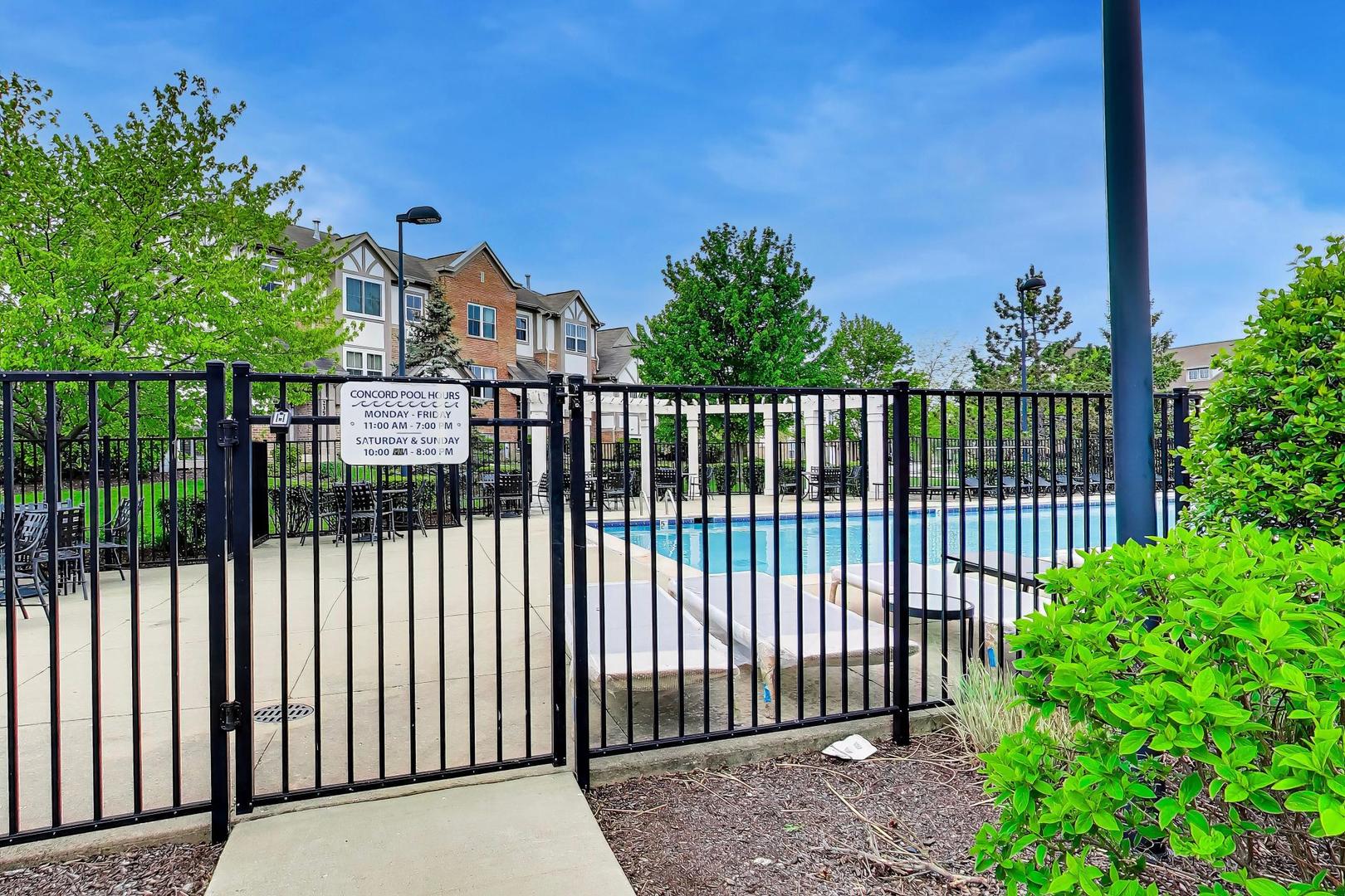 210 Rosehall Drive #250, Lake Zurich, IL 60047