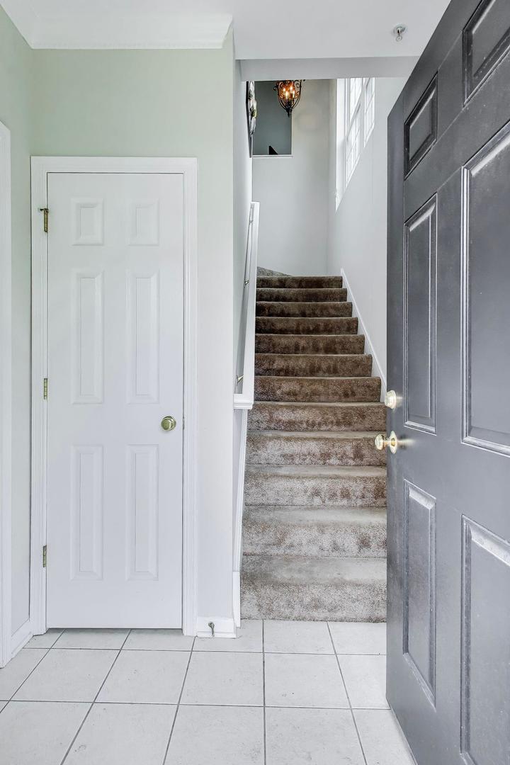 210 Rosehall Drive #250, Lake Zurich, IL 60047