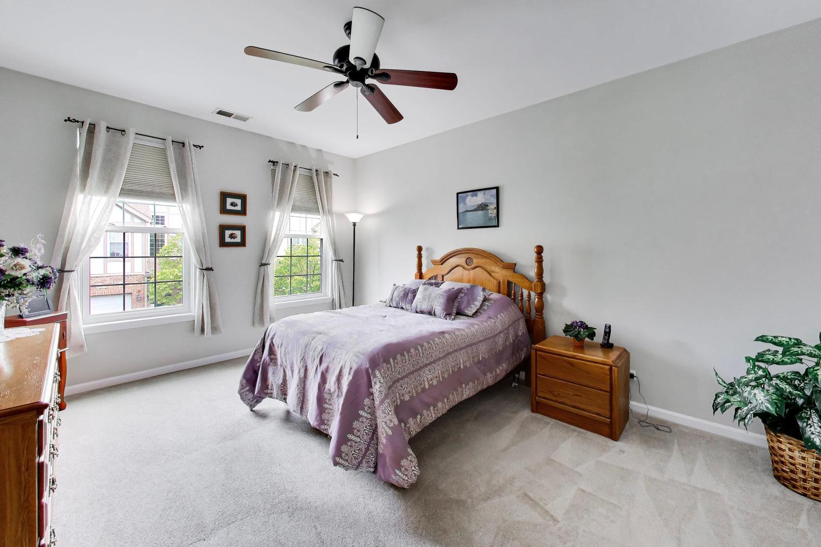 210 Rosehall Drive #250, Lake Zurich, IL 60047