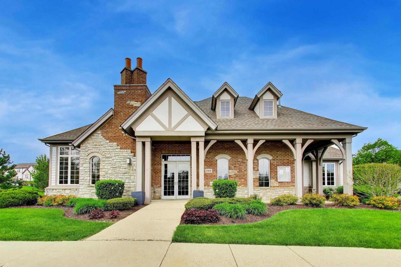 210 Rosehall Drive #250, Lake Zurich, IL 60047