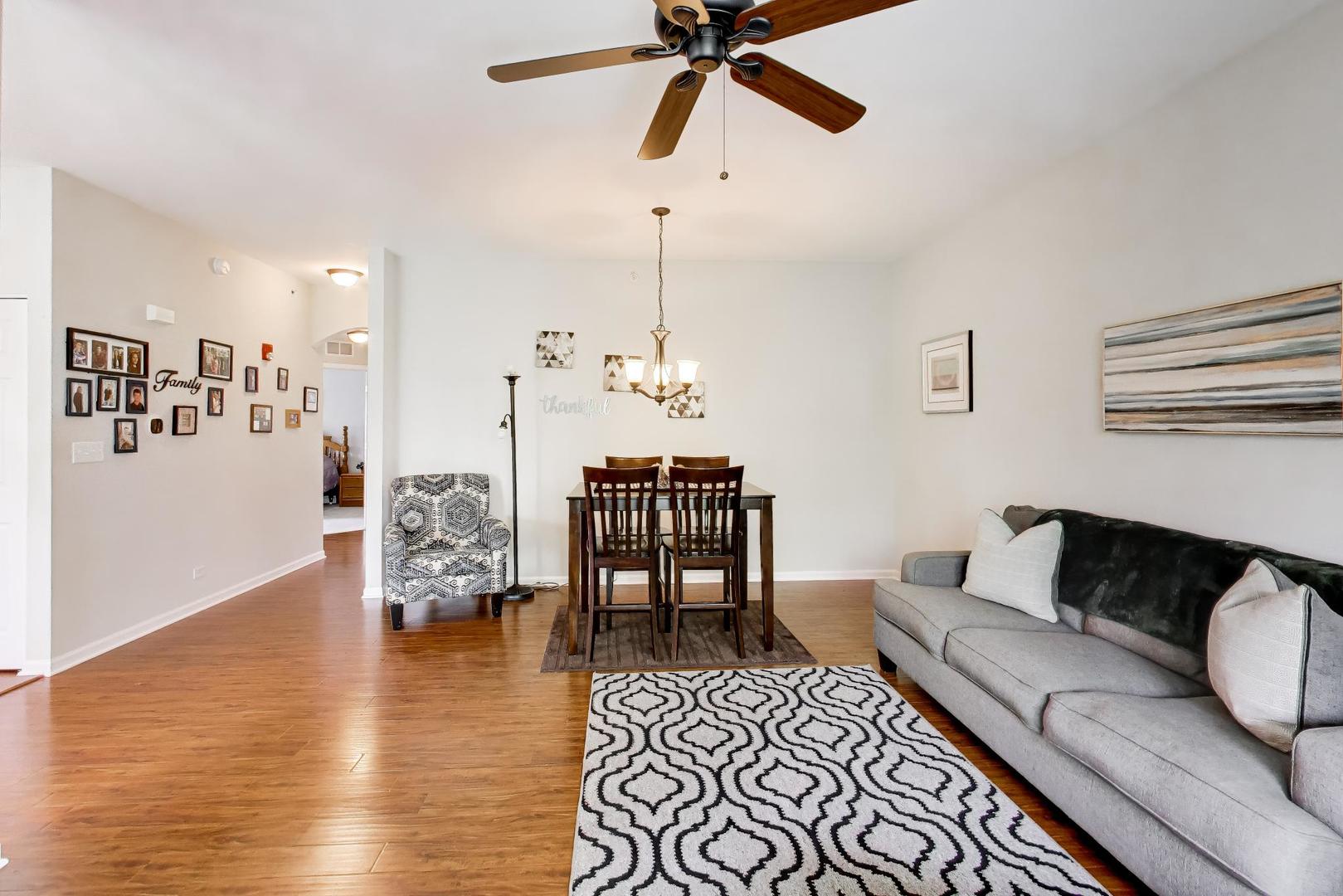 210 Rosehall Drive #250, Lake Zurich, IL 60047