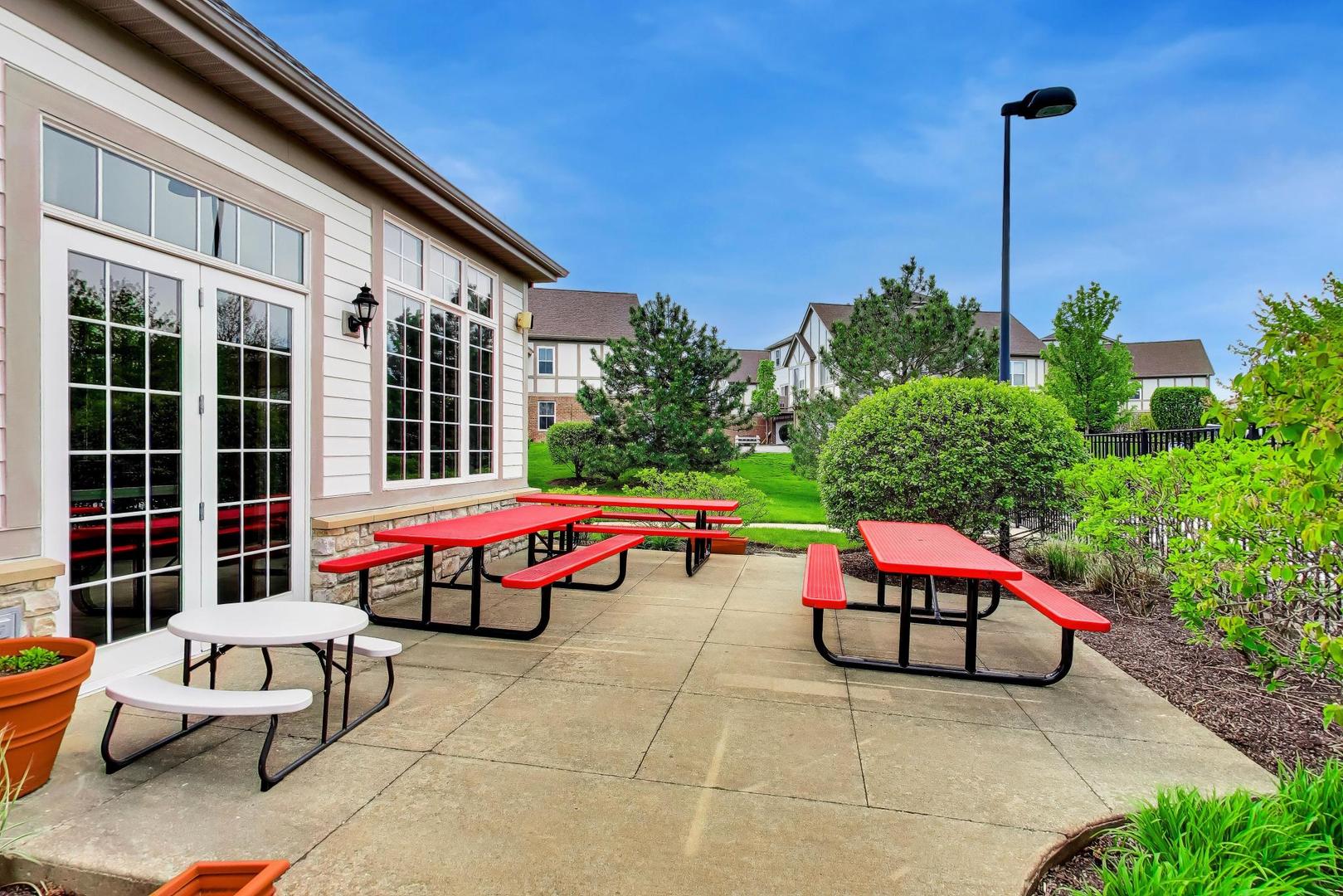 210 Rosehall Drive #250, Lake Zurich, IL 60047
