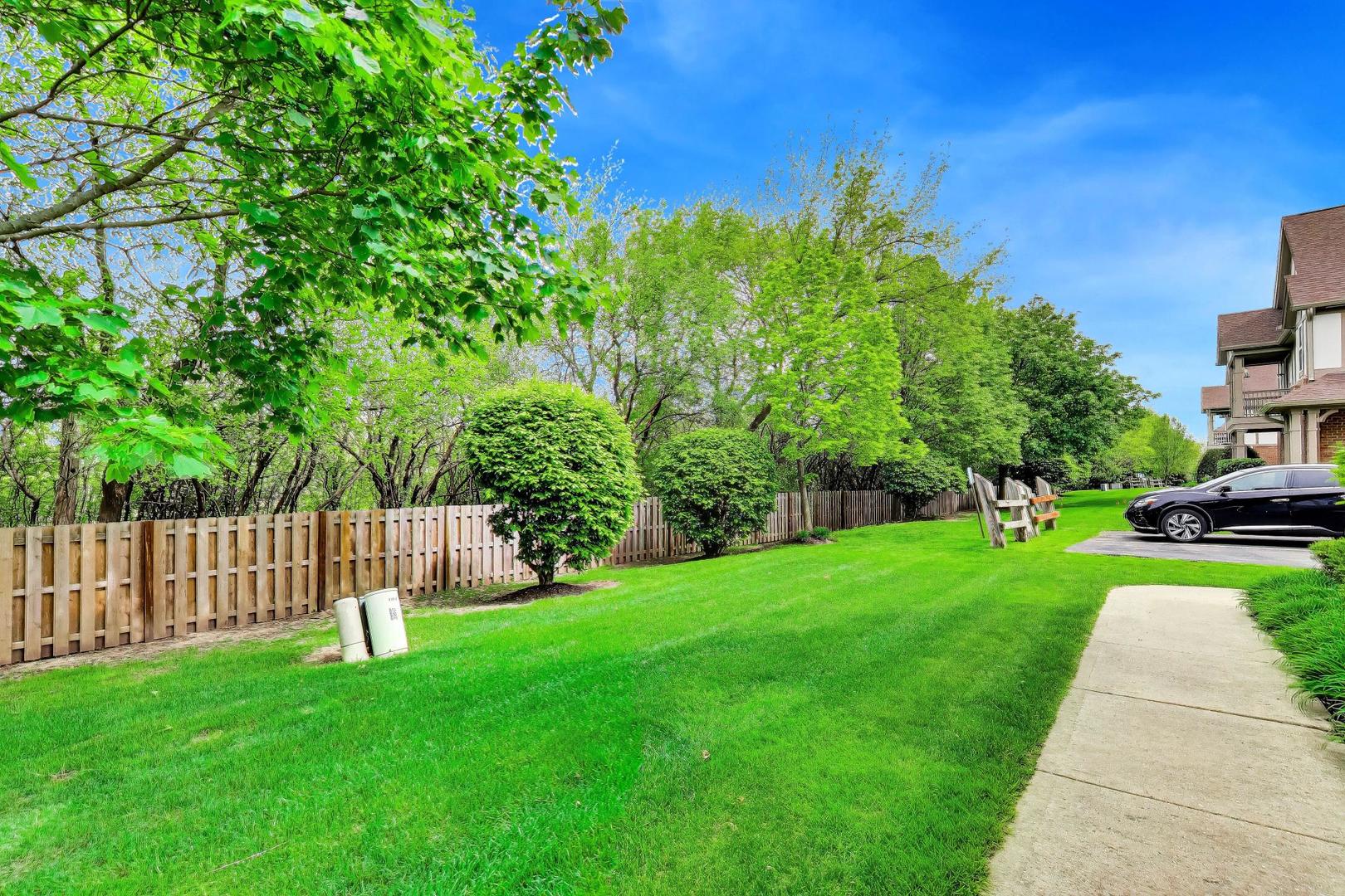 210 Rosehall Drive #250, Lake Zurich, IL 60047