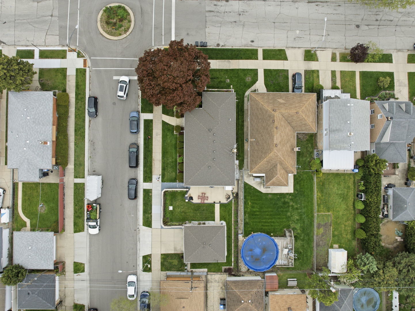 7235 W Barry Avenue, Chicago, IL 60707