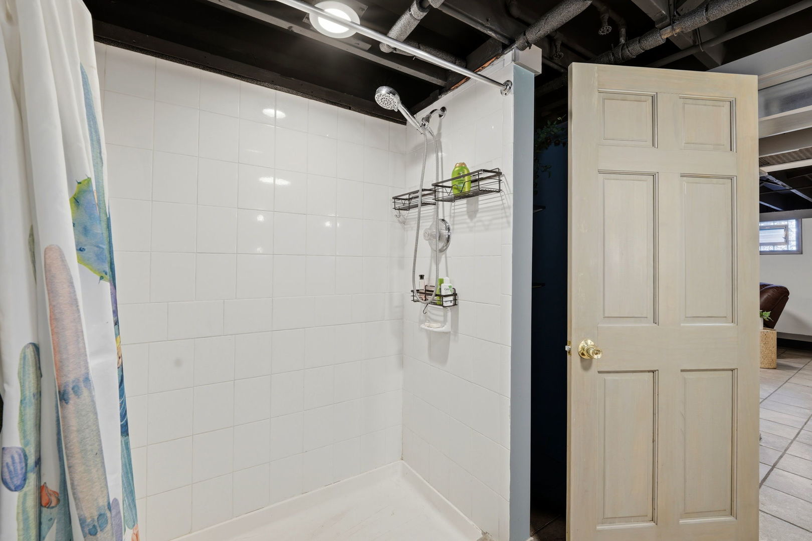 7235 W Barry Avenue, Chicago, IL 60707