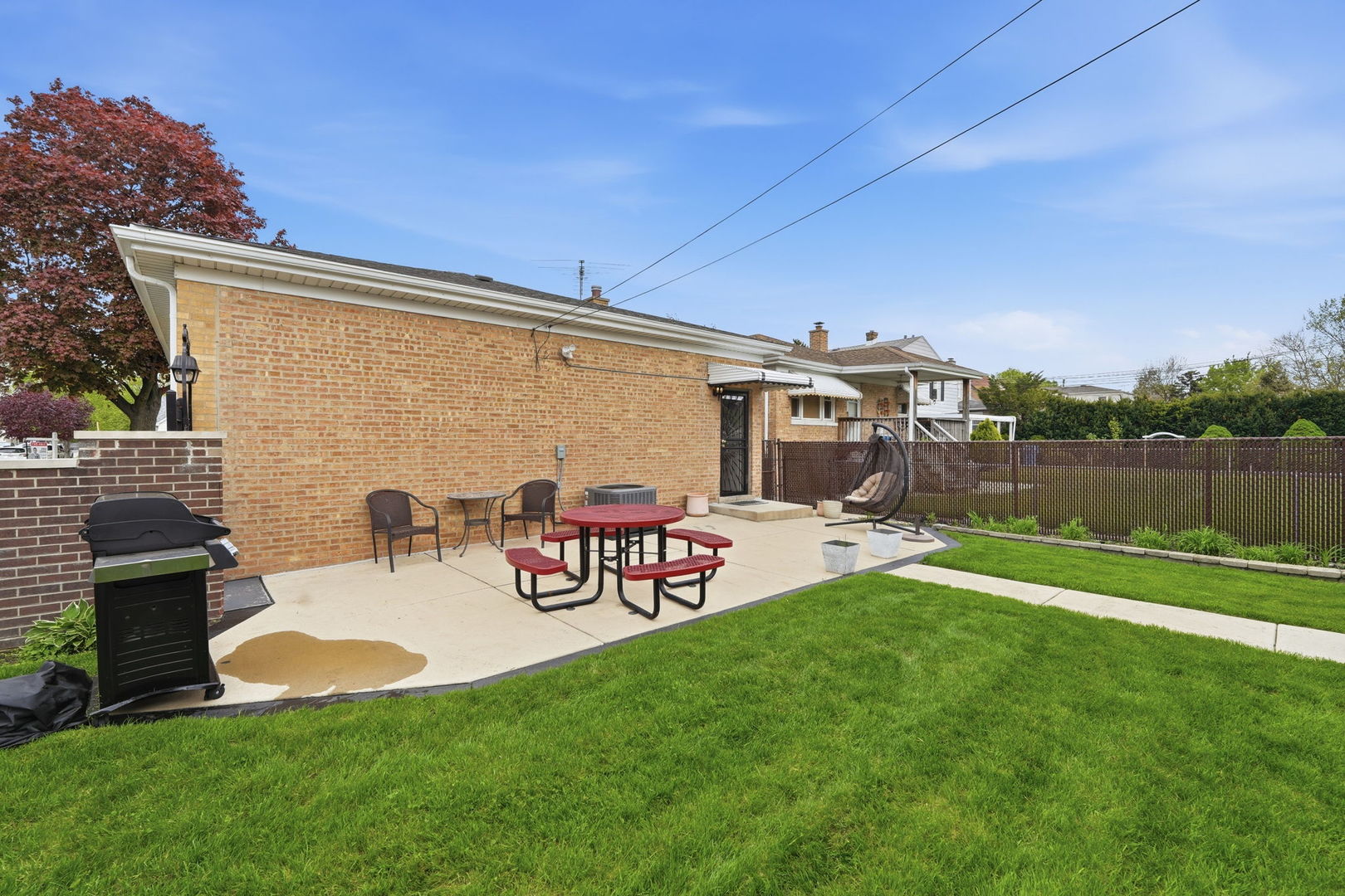 7235 W Barry Avenue, Chicago, IL 60707