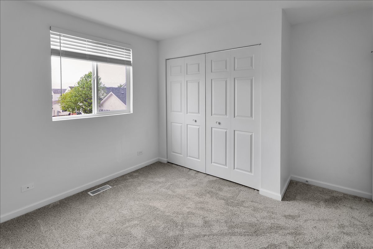 984 Four Seasons Boulevard, Aurora, IL 60504