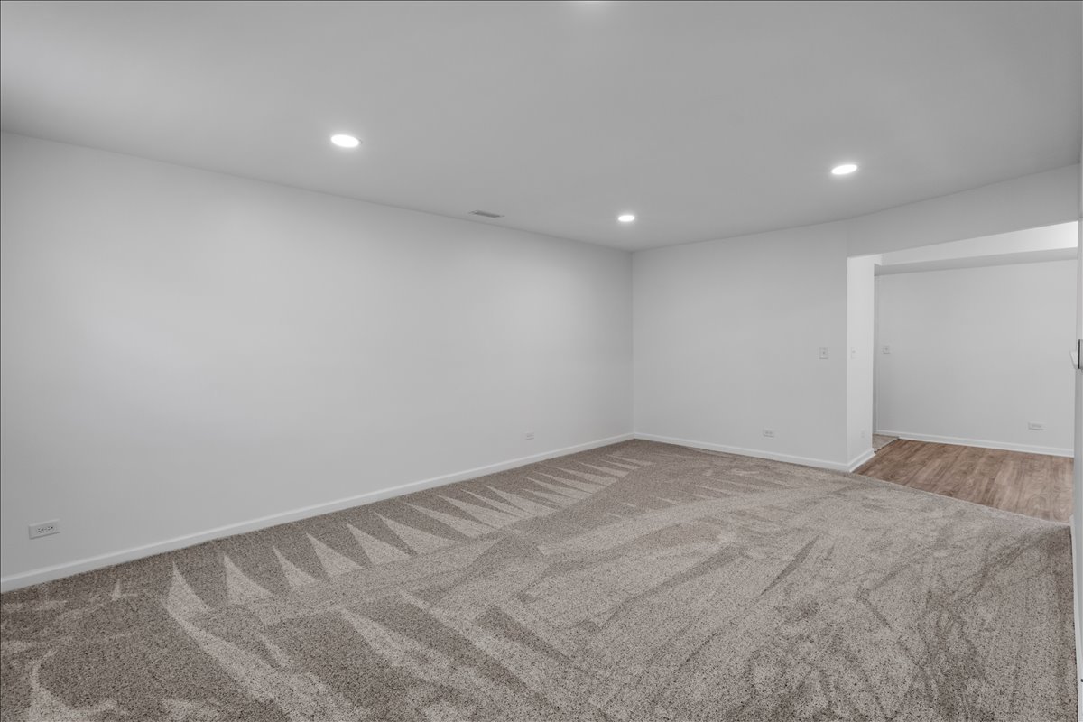 984 Four Seasons Boulevard, Aurora, IL 60504