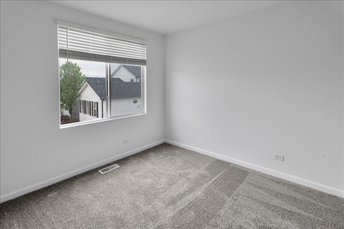 984 Four Seasons Boulevard, Aurora, IL 60504