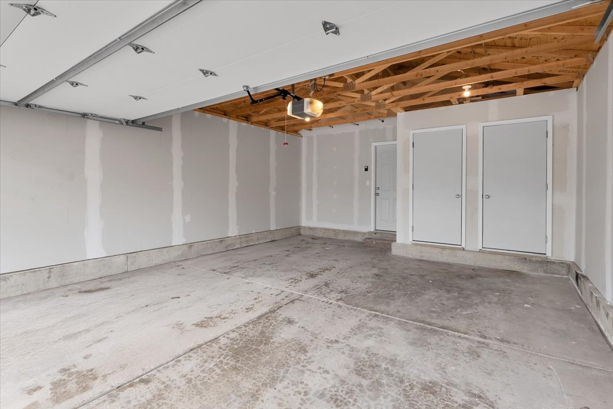 984 Four Seasons Boulevard, Aurora, IL 60504