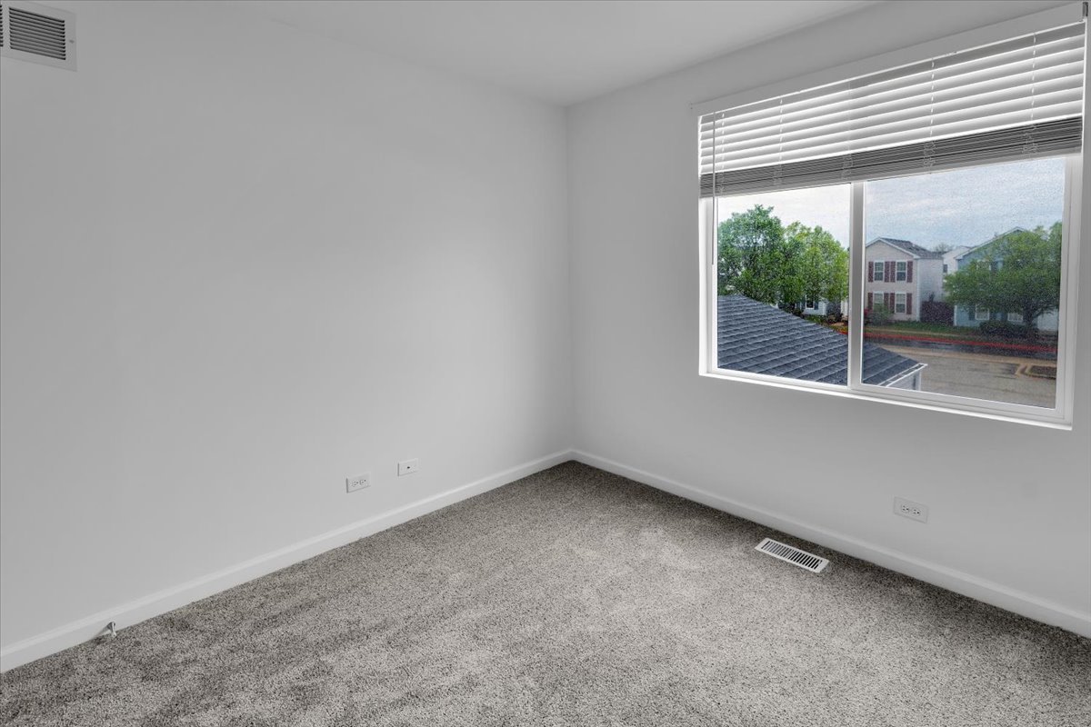 984 Four Seasons Boulevard, Aurora, IL 60504