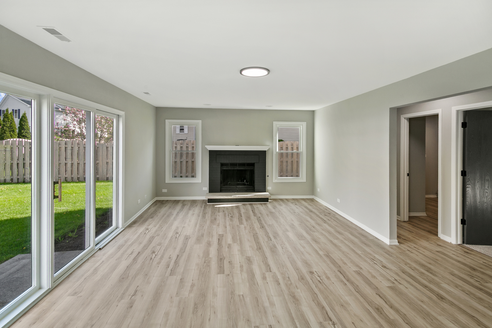 731 Roaring Brook Lane, Algonquin, IL 60102