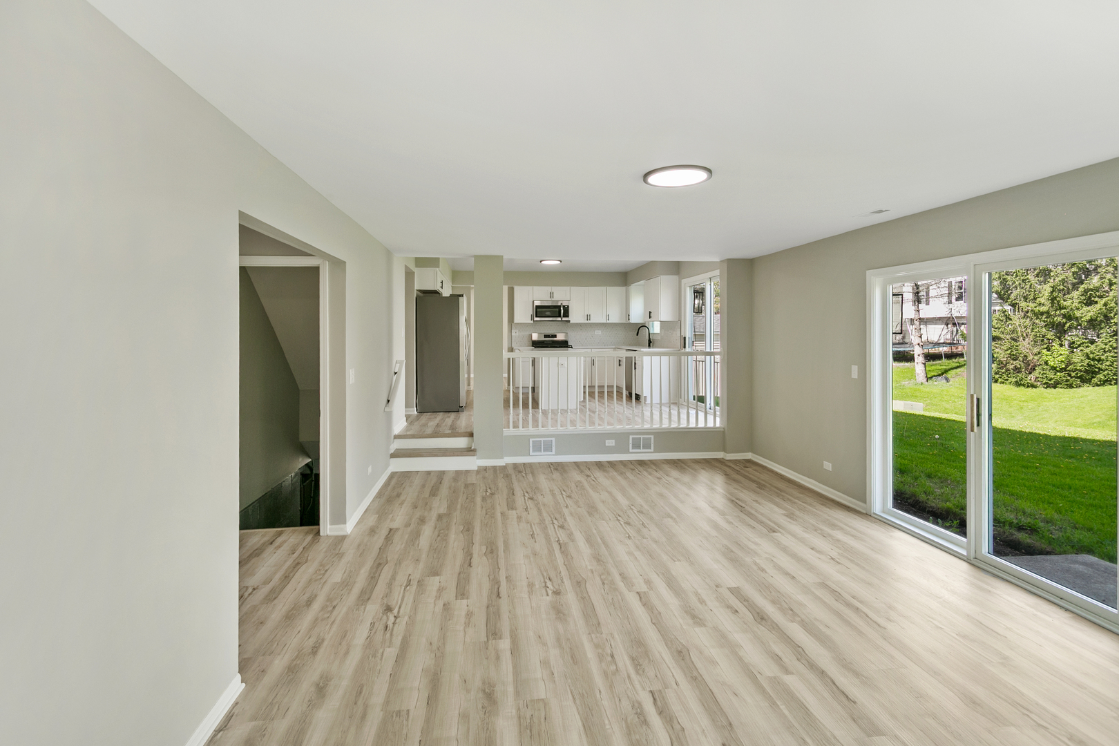 731 Roaring Brook Lane, Algonquin, IL 60102