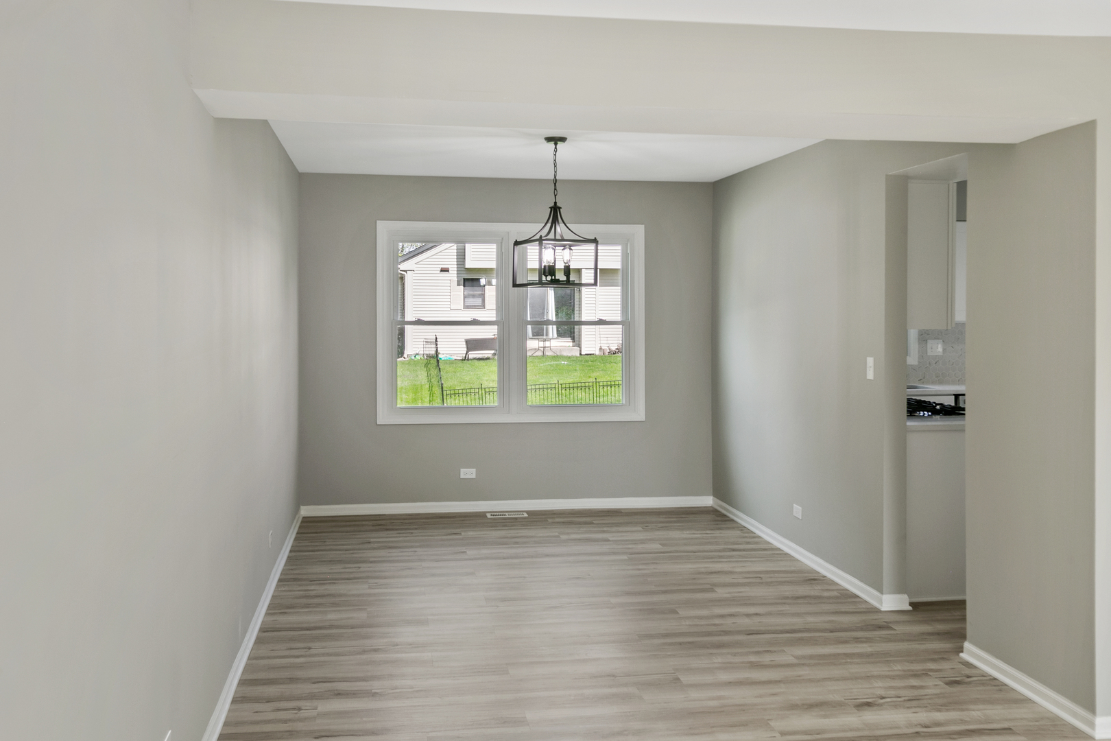 731 Roaring Brook Lane, Algonquin, IL 60102