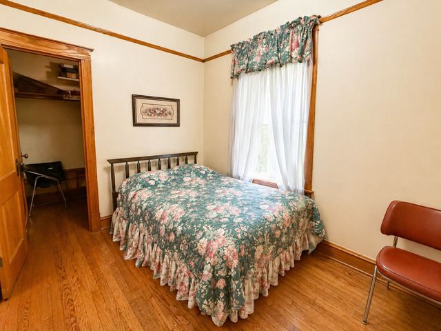 3024 W 40th Place, Chicago, IL 60632