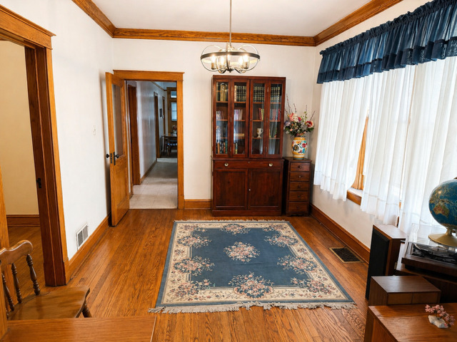 3024 W 40th Place, Chicago, IL 60632