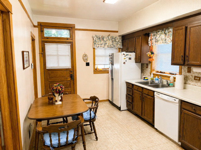 3024 W 40th Place, Chicago, IL 60632