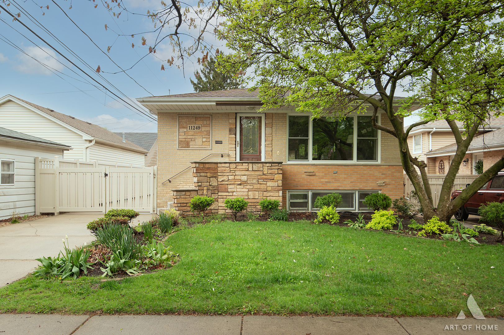 11249 S Homan Avenue, Chicago, IL 60655