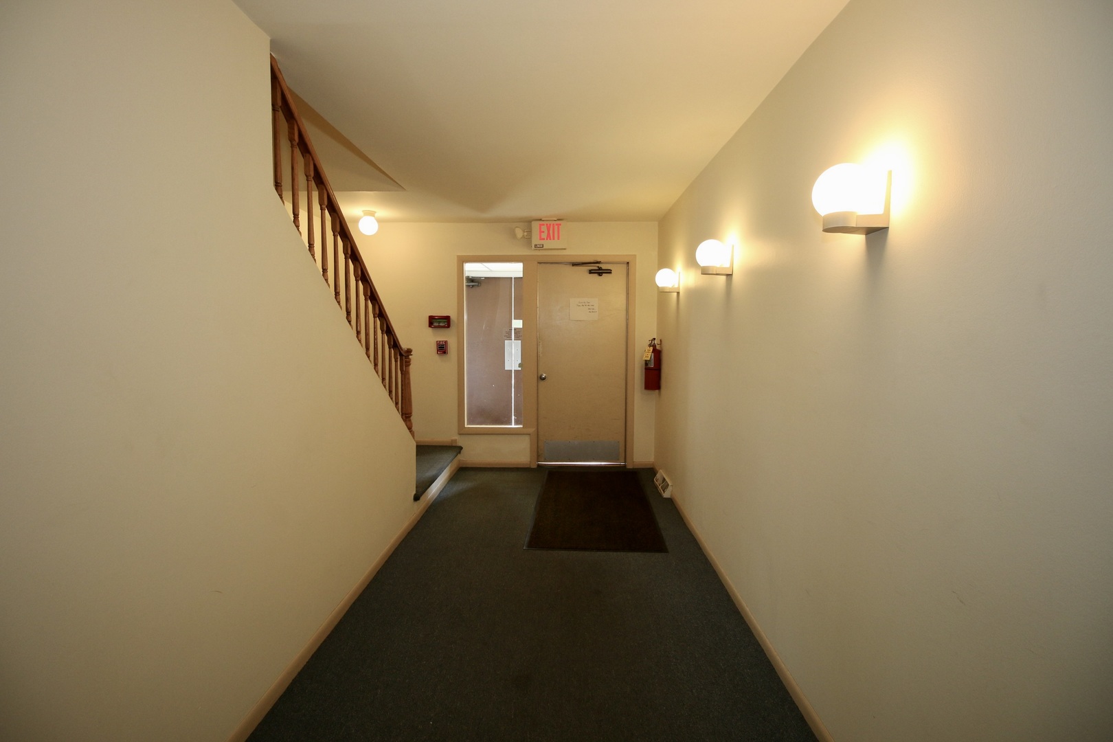 3012 Roberts Drive #5, Woodridge, IL 60517