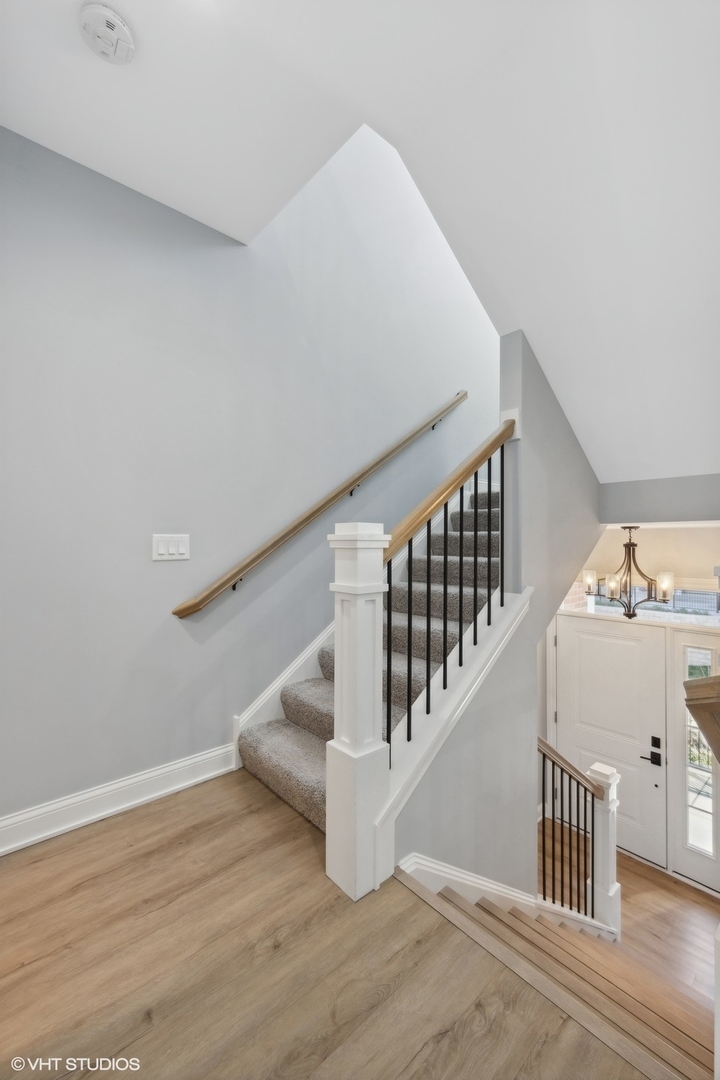 416 N Cass Avenue #4, Westmont, IL 60559