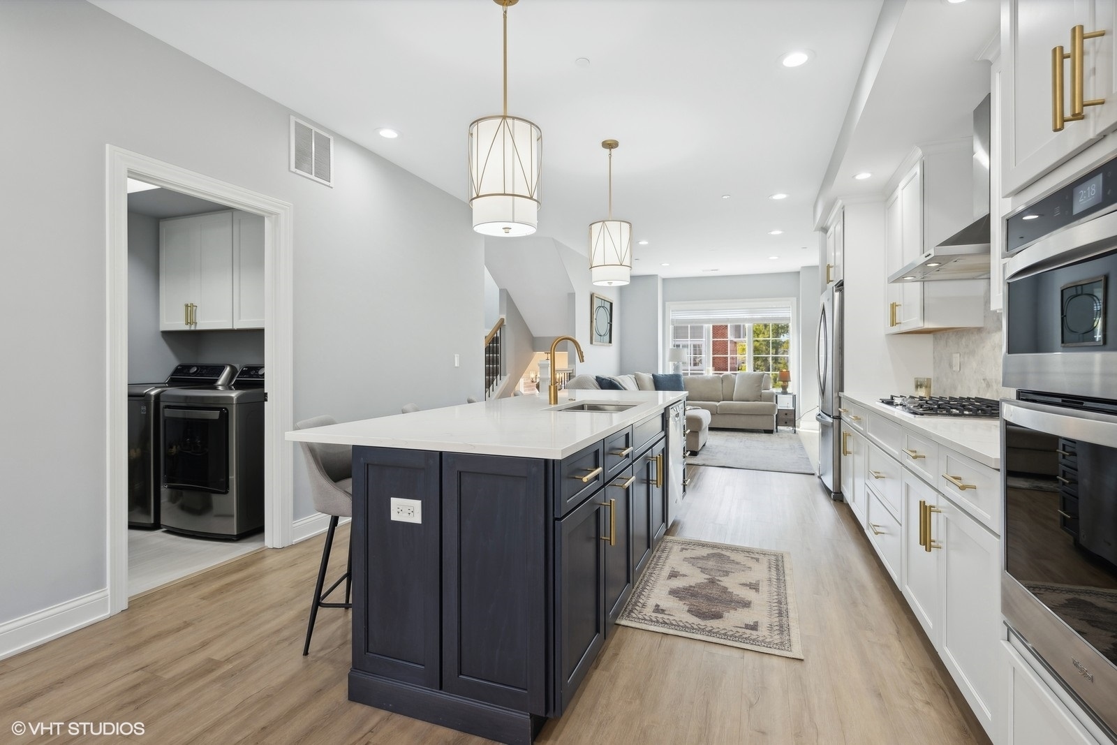 416 N Cass Avenue #4, Westmont, IL 60559