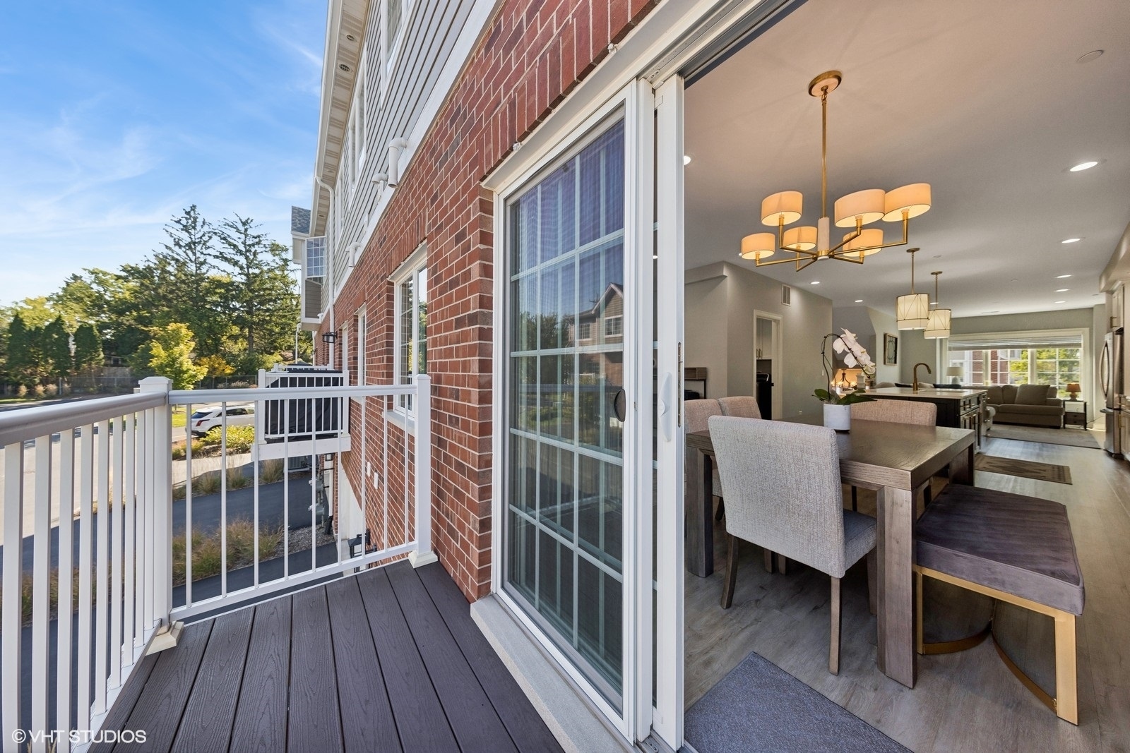 416 N Cass Avenue #4, Westmont, IL 60559