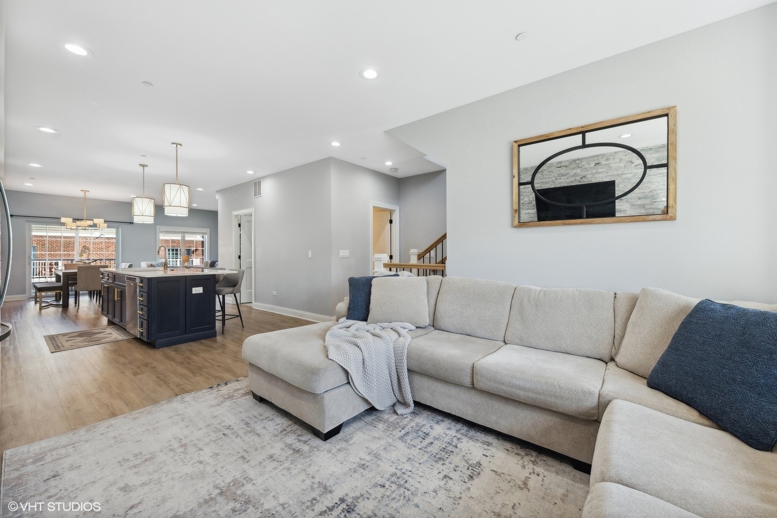 416 N Cass Avenue #4, Westmont, IL 60559