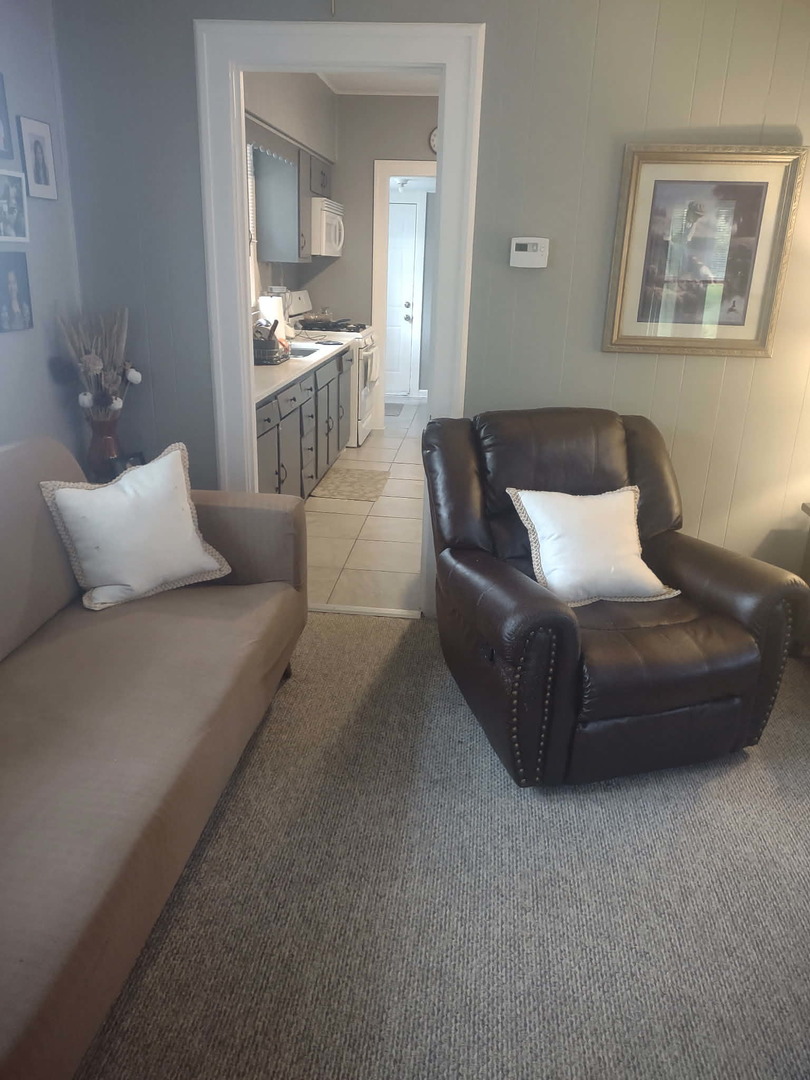 827 Porter Street, Joliet, IL 60432