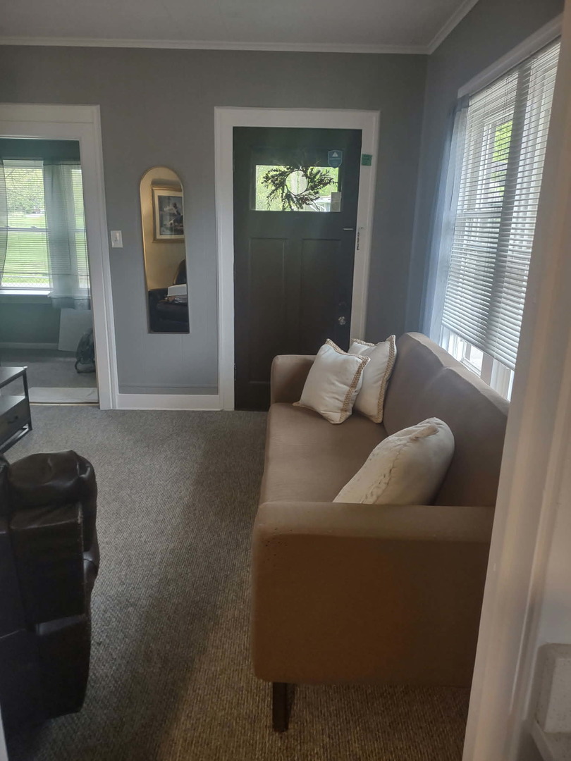 827 Porter Street, Joliet, IL 60432