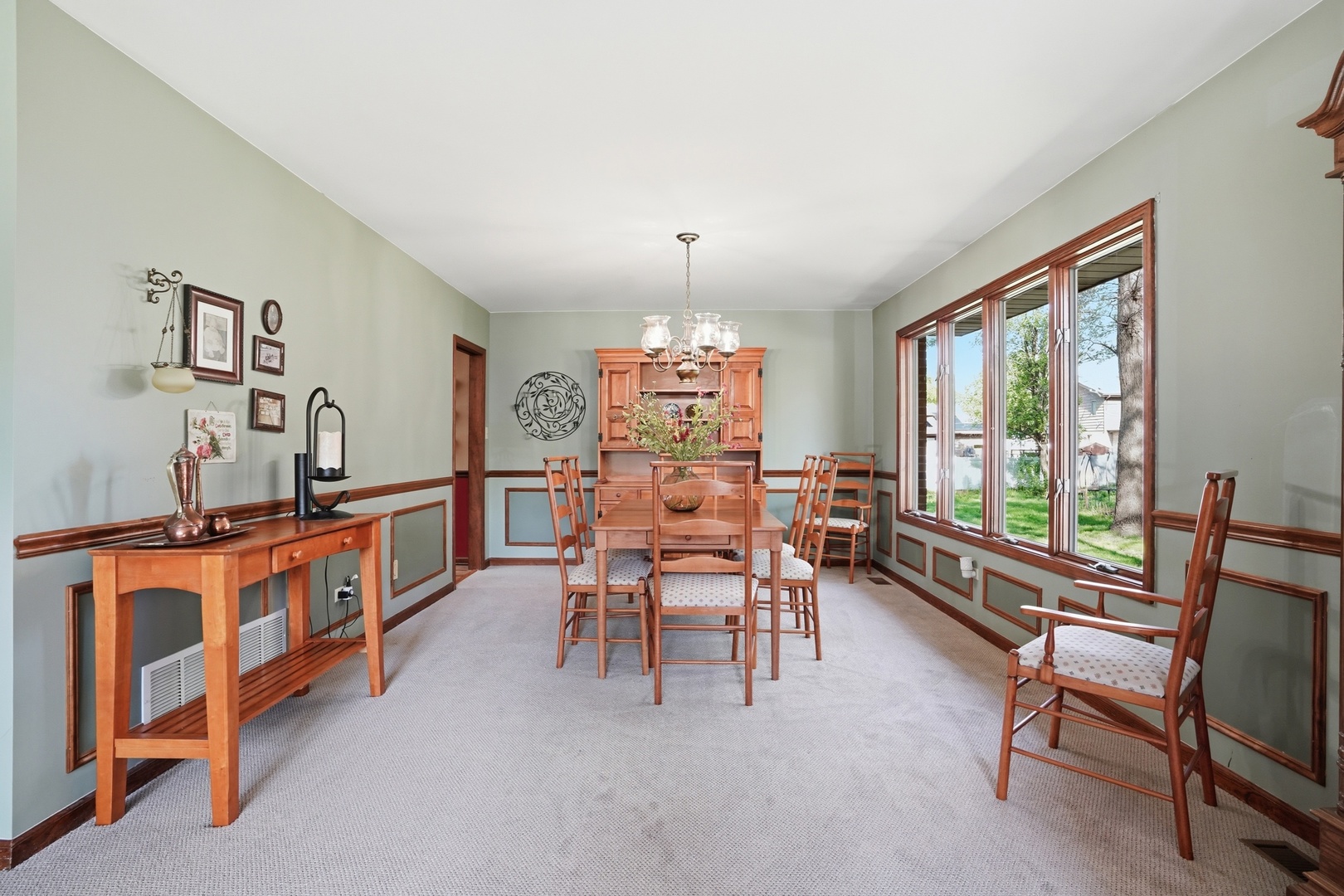 18070 Whitman Lane, Lansing, IL 60438