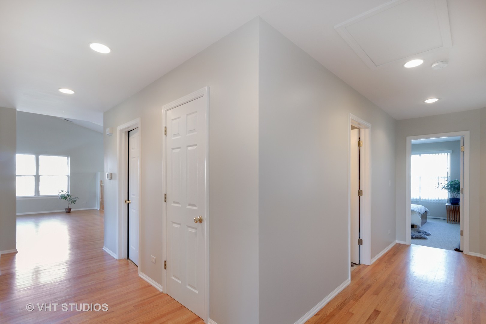 1227 Georgetown Way, Vernon Hills, IL 60061