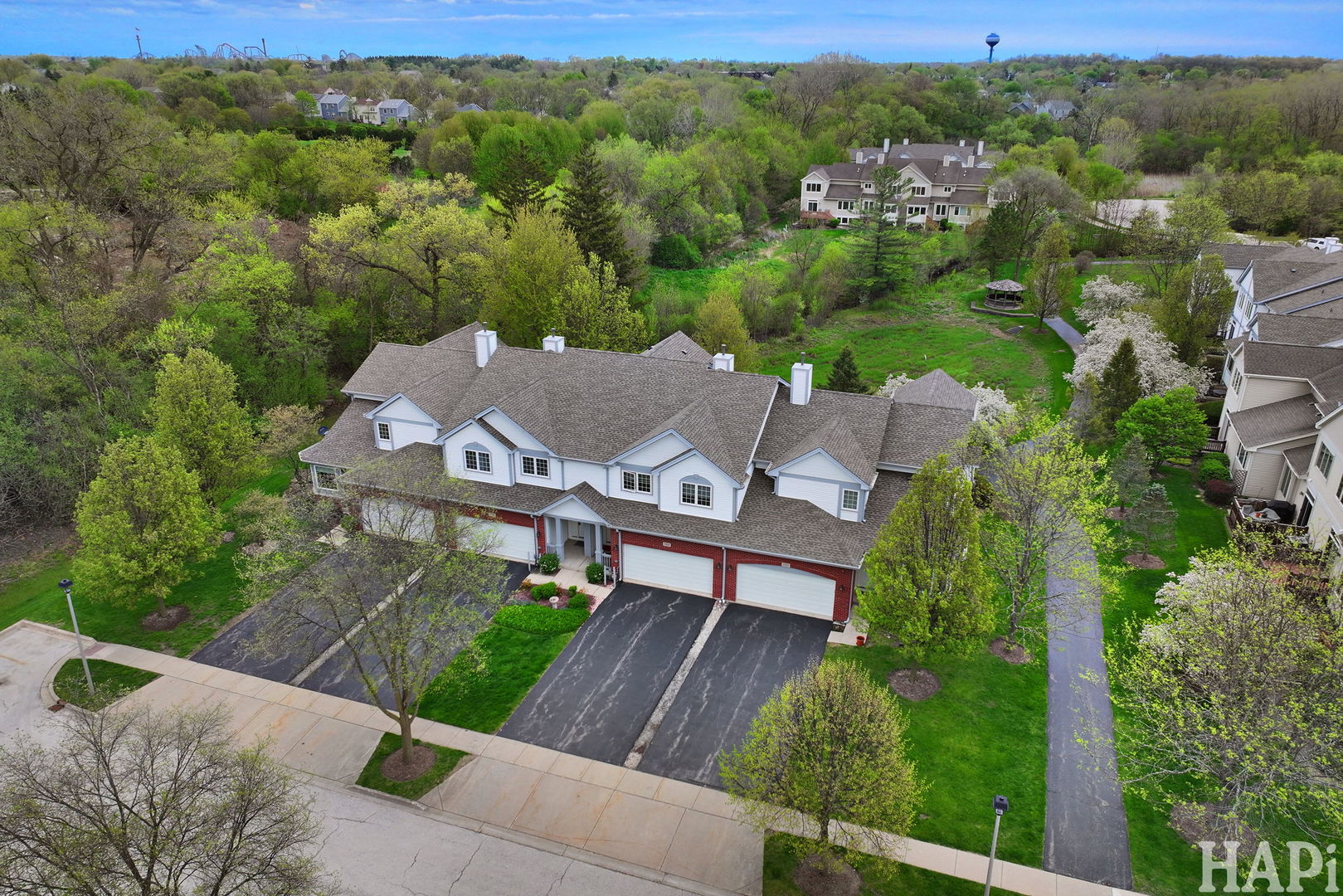 703 Owl Creek Lane, Gurnee, IL 60031
