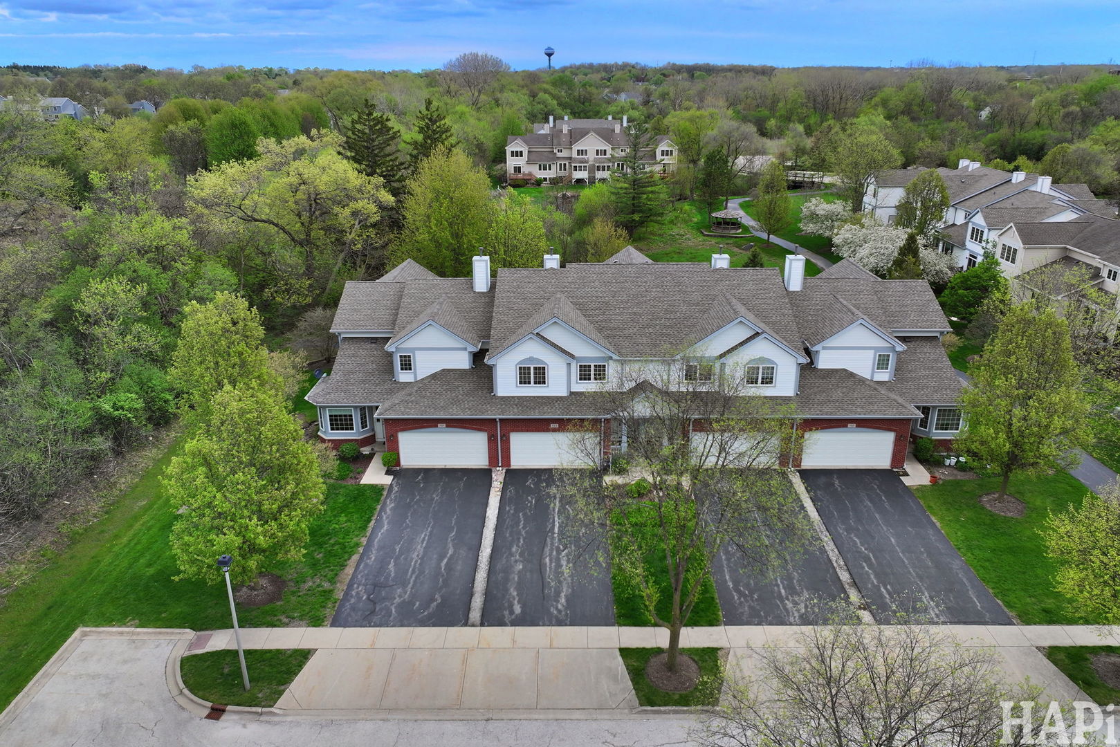 703 Owl Creek Lane, Gurnee, IL 60031