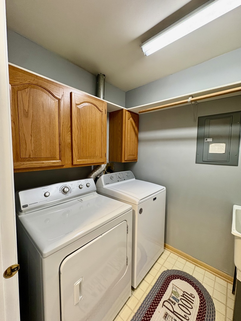 319 Deer Glen Way #2C, Bloomingdale, IL 60108