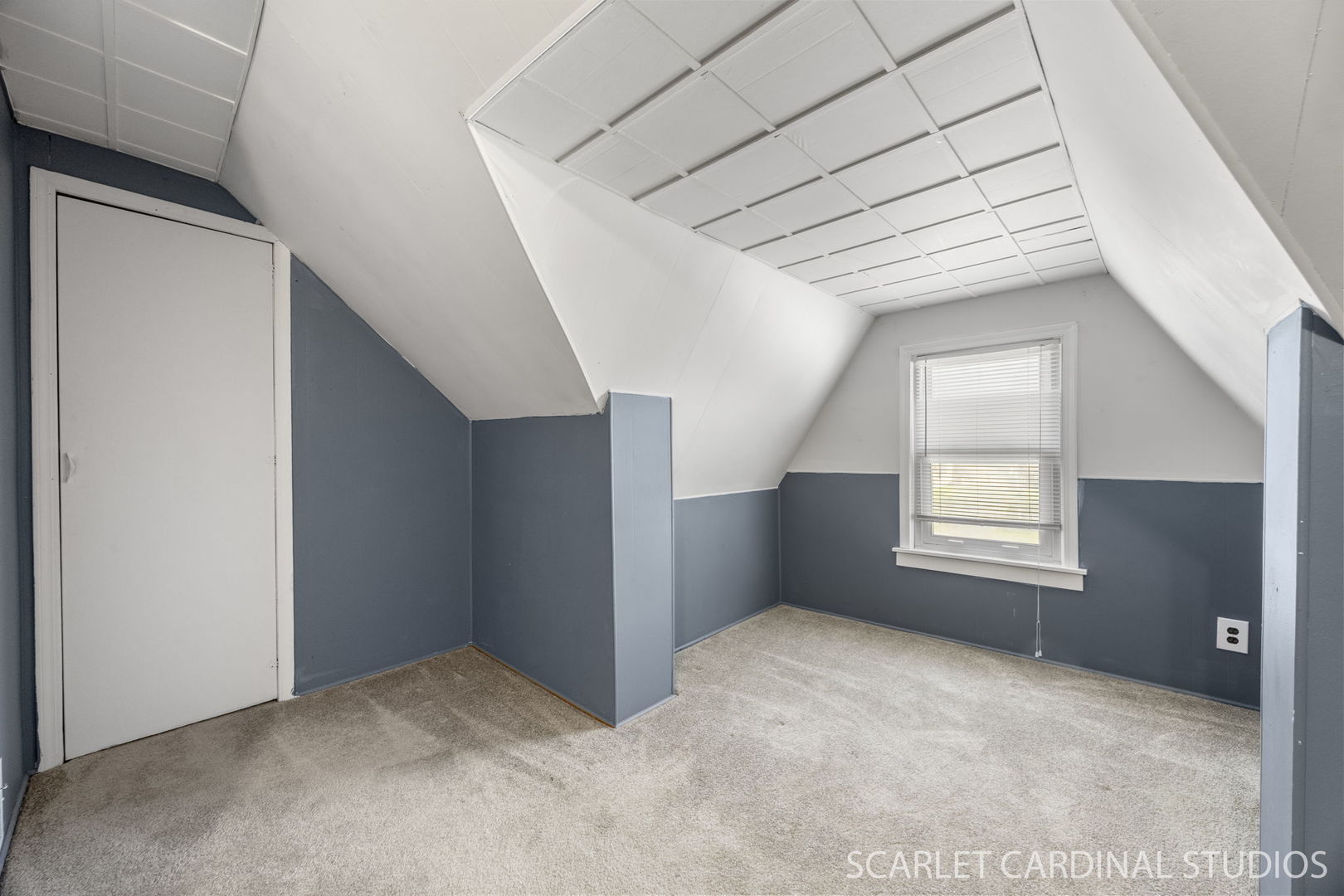 127 W Madison Street, Villa Park, IL 60181
