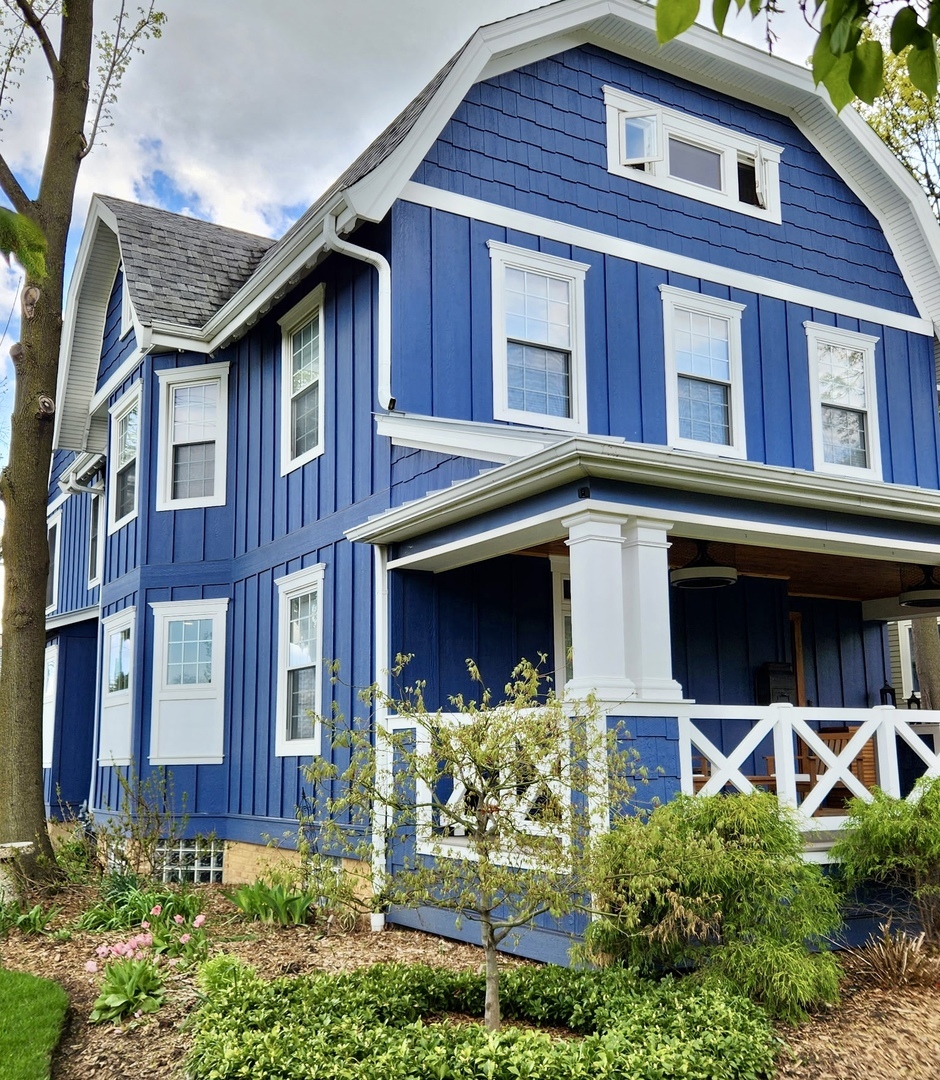 205 W Cook Avenue, Libertyville, IL 60048