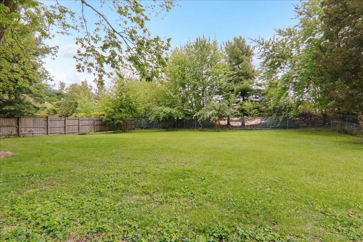 2114 Peirce Avenue, Bloomington, IL 61701