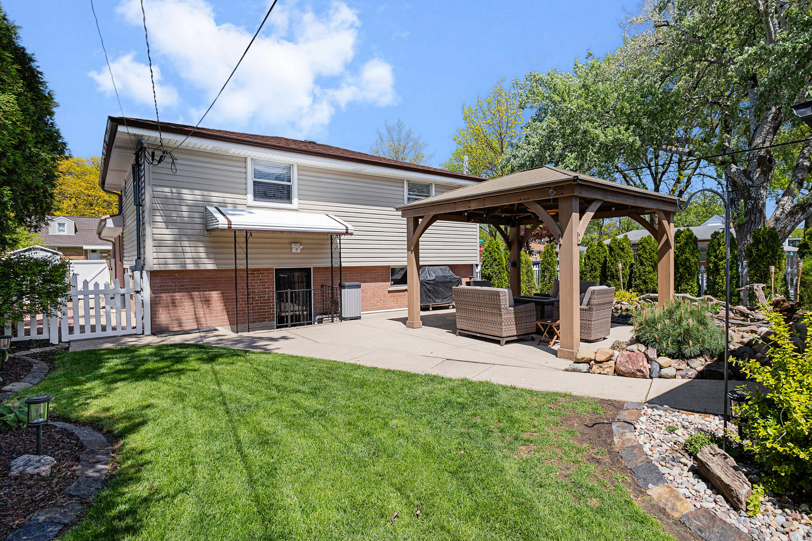 9101 27th Street, Brookfield, IL 60513