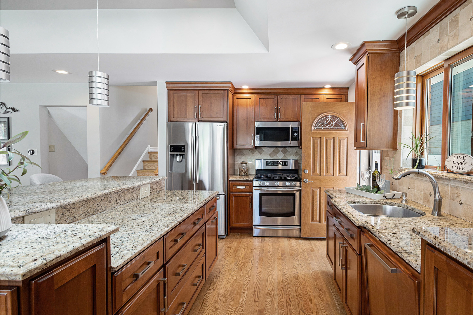 9101 27th Street, Brookfield, IL 60513